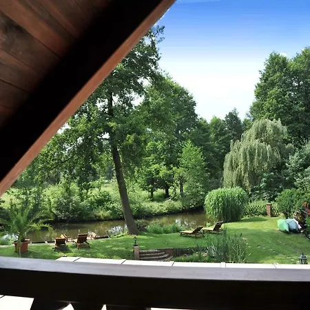 Ferienhaus Am Wasser Vakantiehuis Burg (Spreewald)